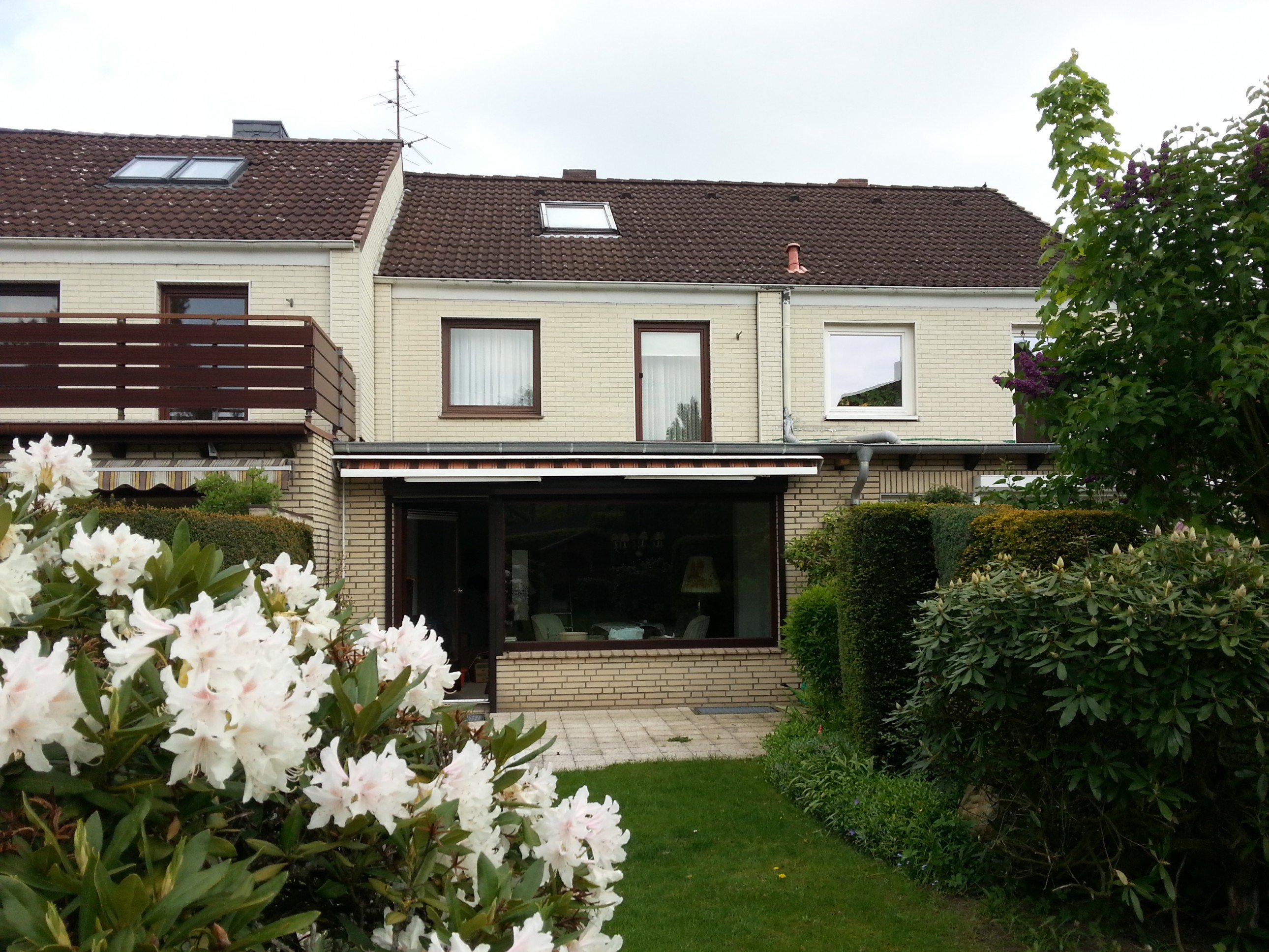 Foto Schnes Mittelreihenhaus mit Anbau in Slldorf