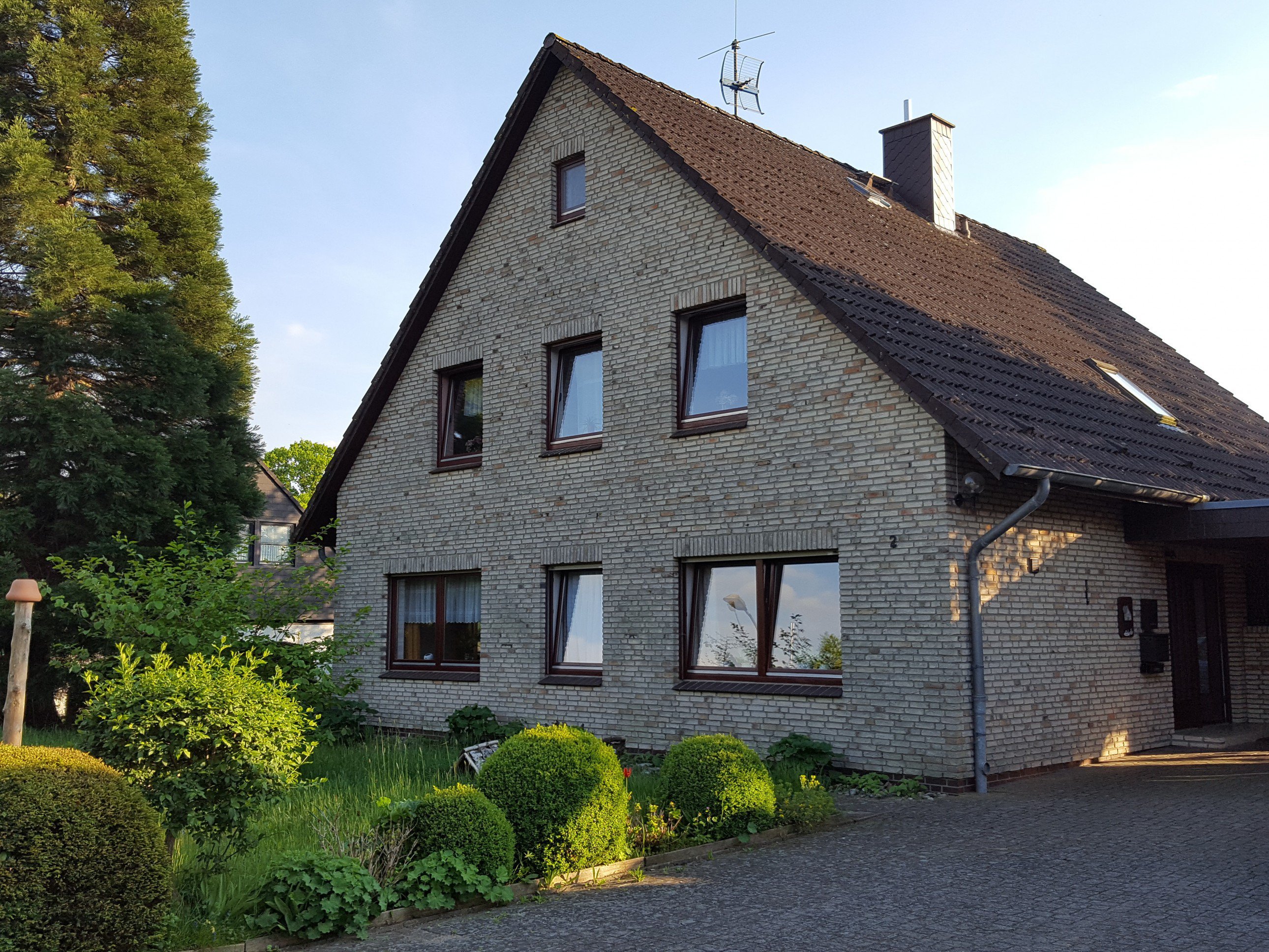 Foto Einfamilienhaus mit Einliegerwohnung in Dersau