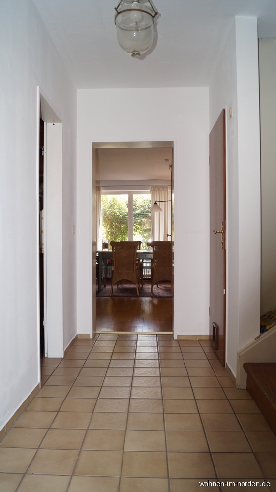 Diele im Erdgeschoss Reihenmittelhaus Horst (Holstein)