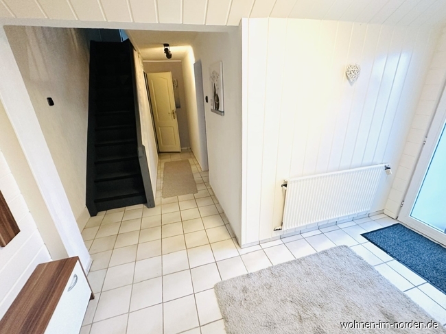 Flur Erdgeschoss Doppelhaush�lfte Schwentinental