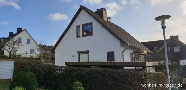 Straenansicht Einfamilienhaus Schnkirchen