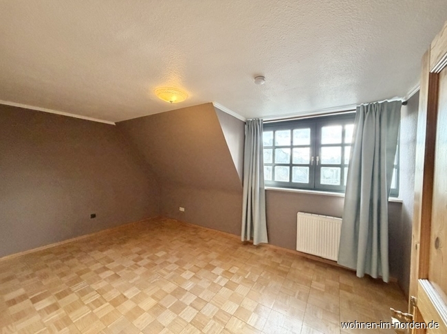 Zimmer 2 Obergeschoss Einfamilienhaus Neum�nster