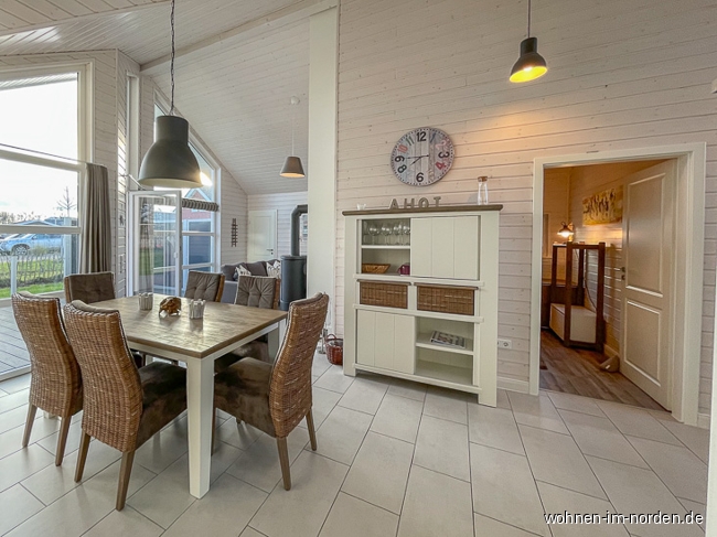Blick Richtung Wohnzimmer vom Schlafzimmer Ferienhaus Schnberg (Holstein) / Holm