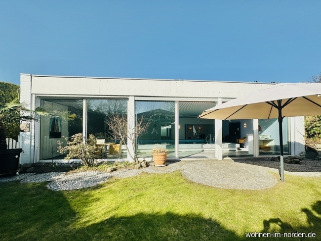 Garten mit Schwimmhalle Einfamilienhaus Altenholz