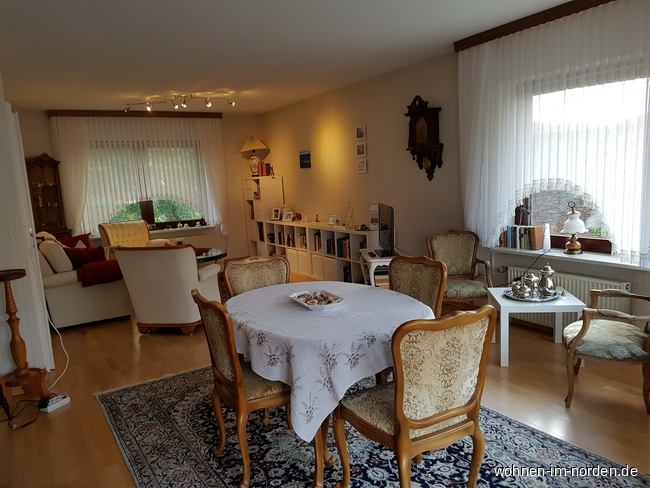 1. OG Wohnzimmer Zweifamilienhaus Burg (Dithmarschen)