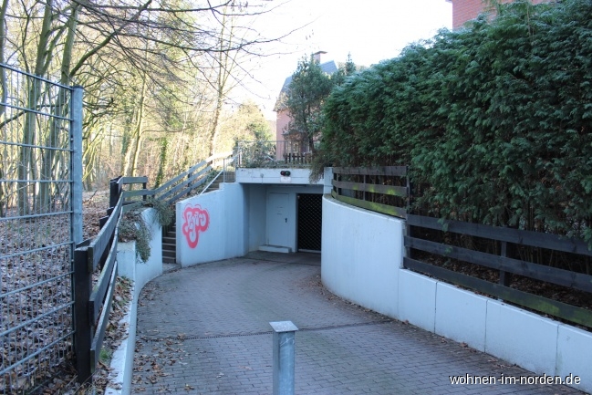 Zufahrt zu Tiefgarage Reihenmittelhaus Hamburg / Rissen