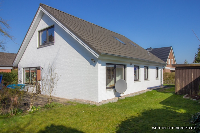 Ansicht vom Garten Einfamilienhaus Molfsee