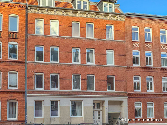 Hausansicht Kiel / Schreventeich Erdgeschosswohnung Kiel Schreventeich: Geschmackvolle 3-Zimmer-Altbauwohnung Erdgeschoss in beliebter Lage uninah