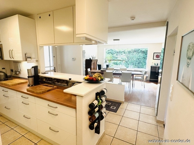 K�che Blick Wohnzimmer Bungalow Hamburg / Rissen