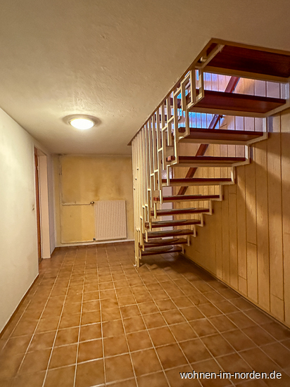 Kellertreppe mit Flur Einfamilienhaus Kiel / Kronsburg