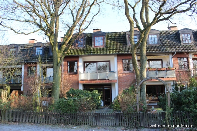 Rckseite Hamburg / Rissen Reihenmittelhaus Reihenhaus mit 6 Zimmern und Tiefgarage zentral in Rissen