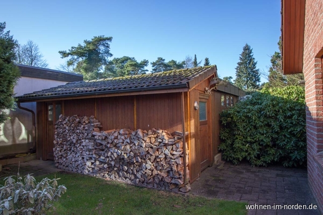 Fahrradschuppen am Carport Einfamilienhaus Hollenstedt