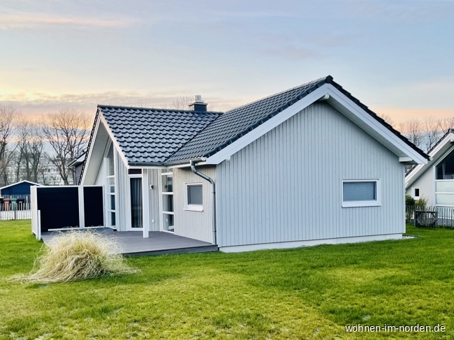  Schnberg (Holstein) / Holm Ferienhaus Schnberg Holm: IM BIETERVERFAHREN Neuwertiges Ferienhaus mit groem Grundstck