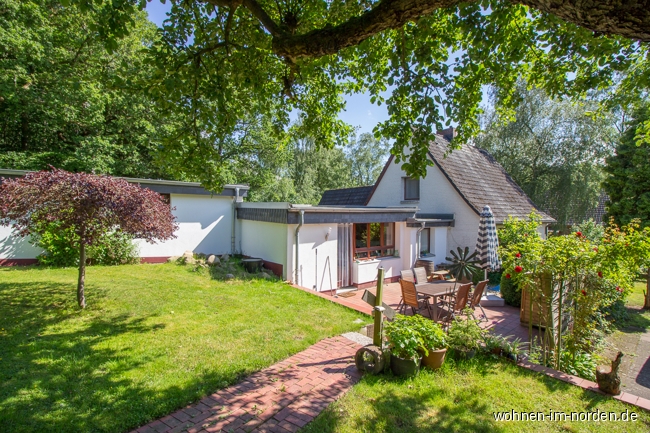 Gartenansicht Einfamilienhaus Kiel