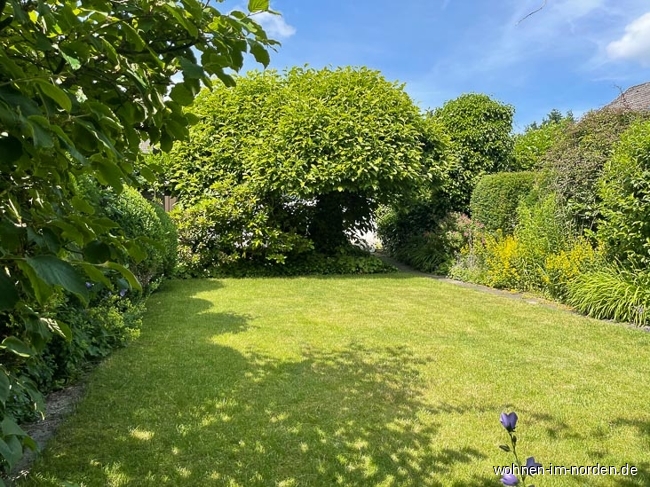 Garten von der Terrasse aus gesehen Reihenendhaus Kronshagen