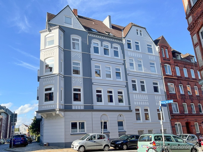 Ansicht Sdosten Mehrfamilienhaus Kiel / Sdfriedhof
