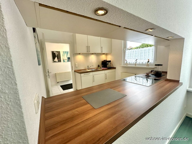 Blick vom Essbereich zur K�che Einfamilienhaus Molfsee