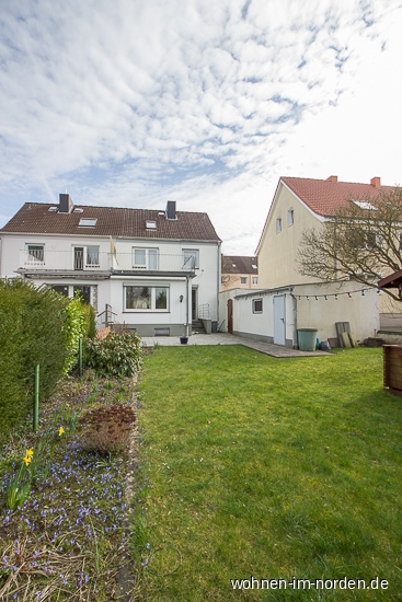 Blick vom Garten Einfamilienhaus Kiel / Ellerbek