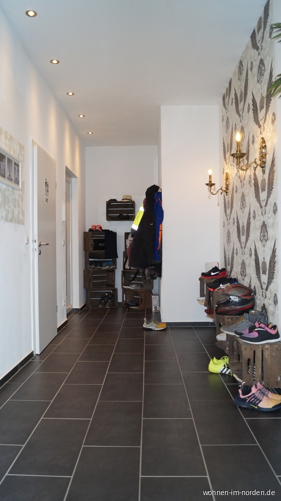 Diele mit Zugang zum Gste-WC Dachgeschosswohnung Barmstedt