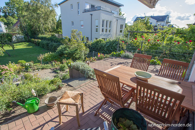 Terrasse zur Gartenseite Erdgeschosswohnung Laboe