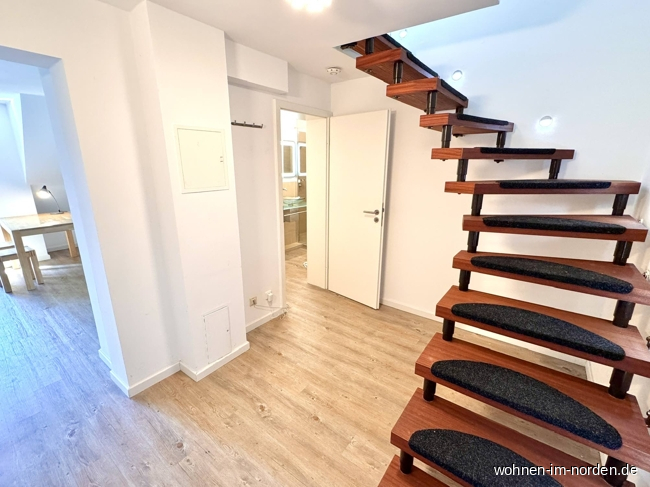 Eingangsflur Maisonettewohnung Schenefeld