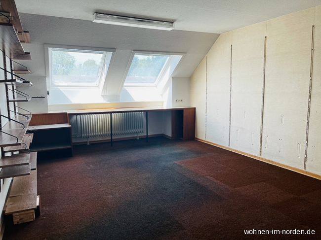 Zimmer Dachgeschoss Reihenendhaus Kronshagen