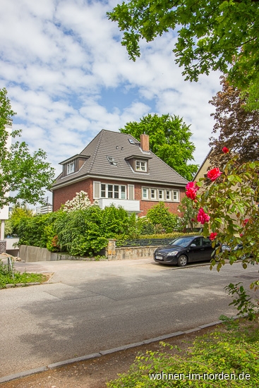 Ansicht von vorne Dachgeschosswohnung Hamburg / Lokstedt