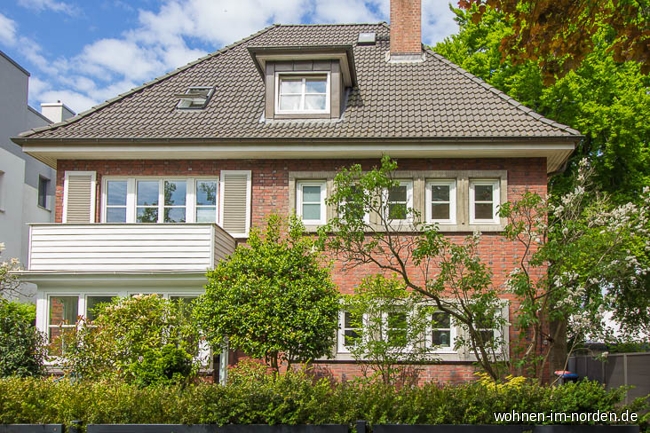 Ansicht von vorne Dachgeschosswohnung Hamburg / Lokstedt
