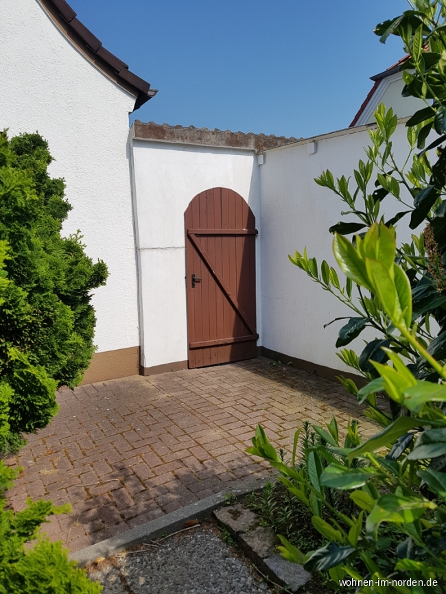Terrasse mit Garage Einfamilienhaus Laboe