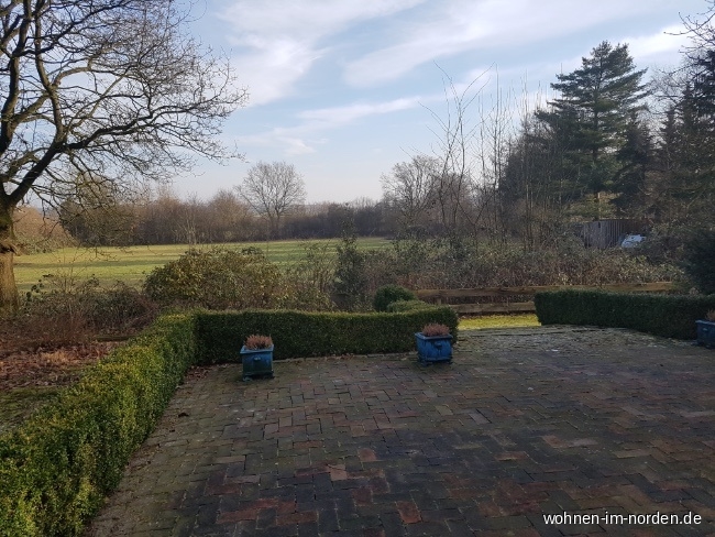 Blick von einer der Terrassen Villa Schretstaken