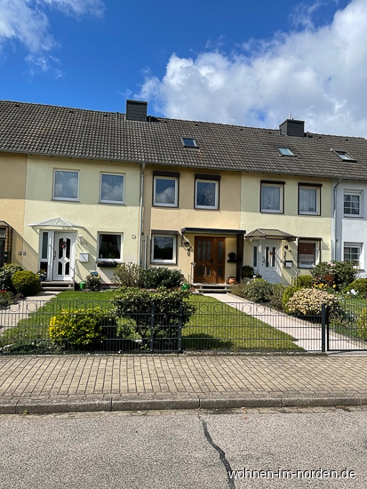 Von vorne Reihenmittelhaus Neu Wulmstorf