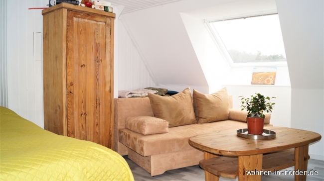 Schlafzimmer im Dachgeschoss Etagenwohnung Lgerdorf