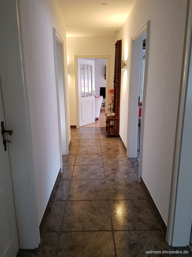 1.OG Flur Zweifamilienhaus Burg (Dithmarschen)