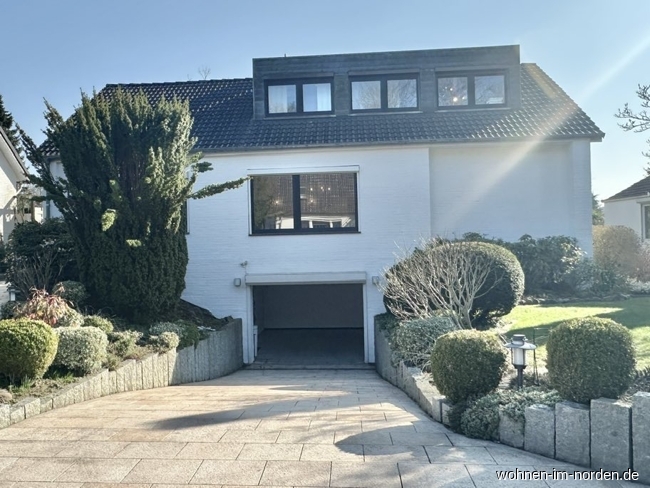 Stra�enansicht Einfamilienhaus Altenholz