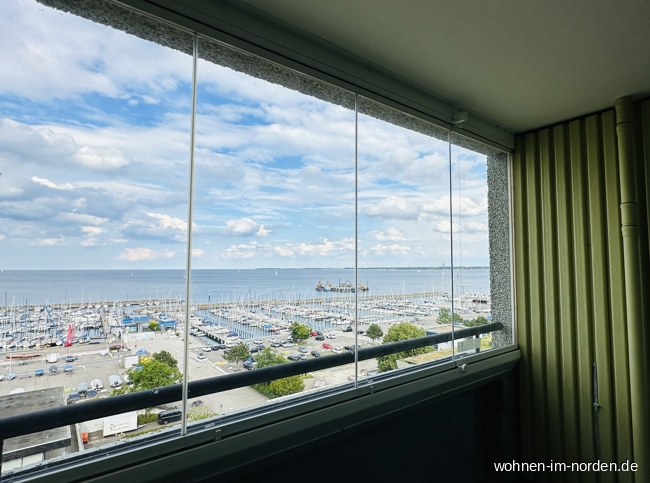 Loggia mit Meerblick Etagenwohnung Kiel