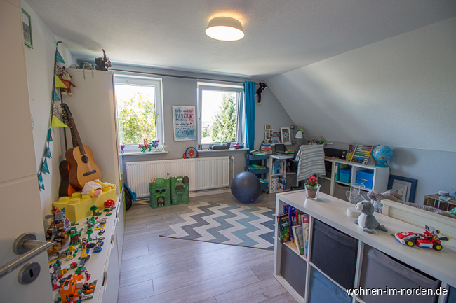 Zimmer 2 Obergeschoss Einfamilienhaus Kiel / Elmschenhagen