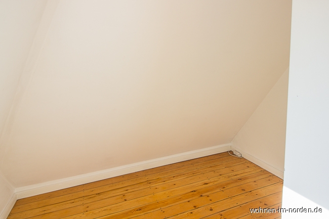 Kammer Dachgeschosswohnung Hamburg / Lokstedt