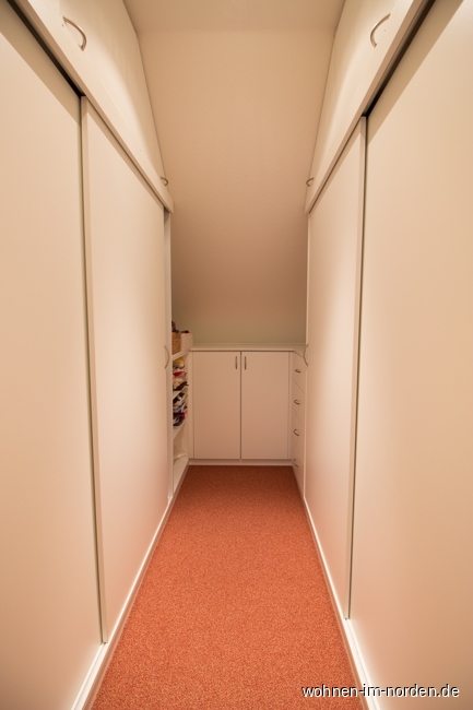 begehbarer Kleiderschrank Einfamilienhaus Nettelsee