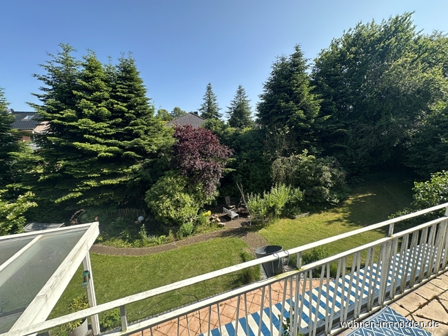 Blick in den Garten vom Balkon Einfamilienhaus Molfsee