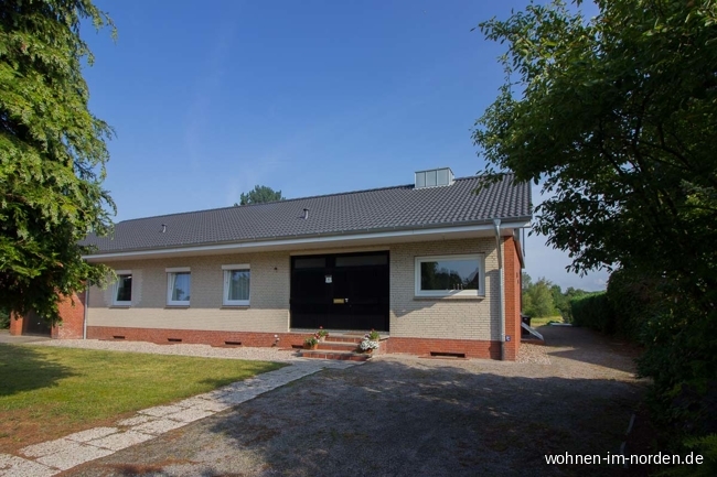 Straenansicht Einfamilienhaus Osterrnfeld