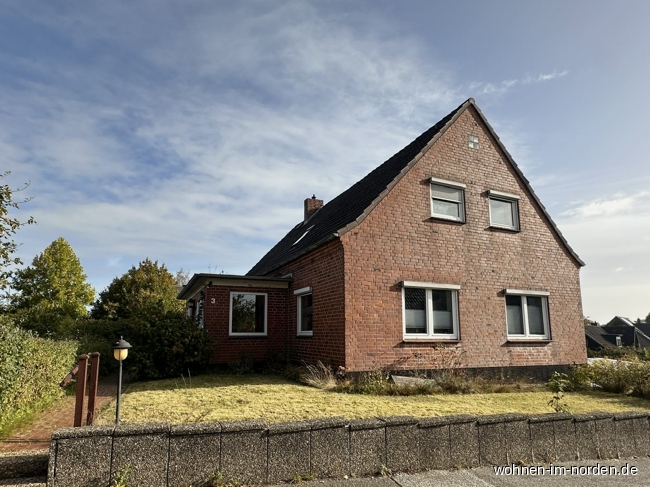 Straenansicht Zweifamilienhaus Molfsee