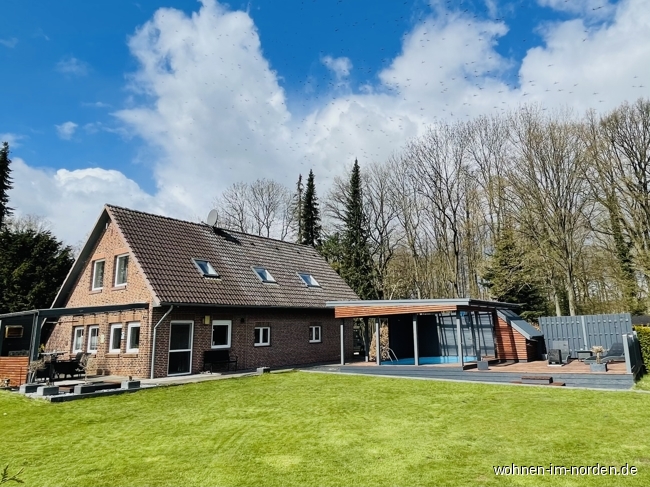 Hausansicht vom Garten Einfamilienhaus Regesbostel