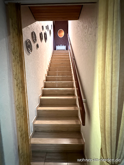 Treppe in das OG Doppelhaushlfte Kiel / Hassee