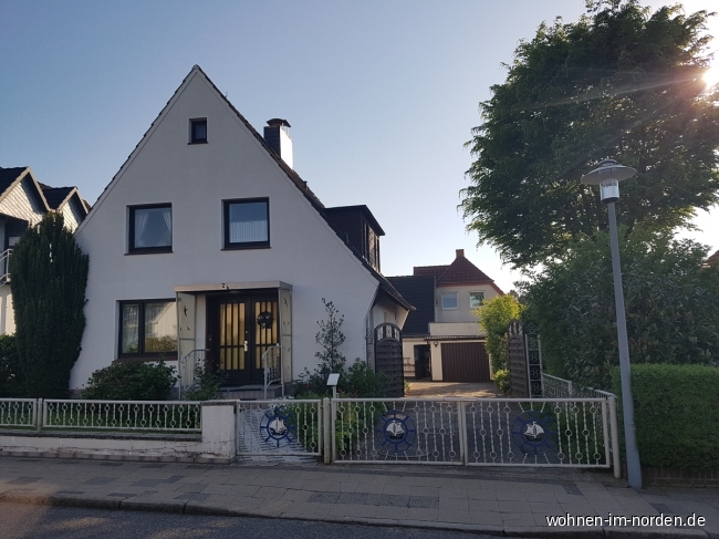 Vorderansicht Einfamilienhaus Laboe