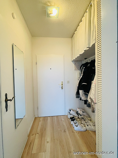 Flur Dachgeschosswohnung Kiel / Pries