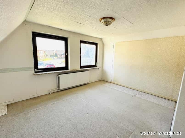 Zimmer 1 Obergeschoss Doppelhaushlfte Nortorf