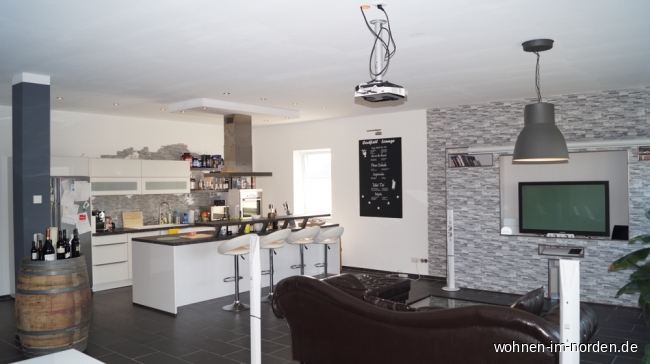 Blick zur offenen Wohnkche Dachgeschosswohnung Barmstedt
