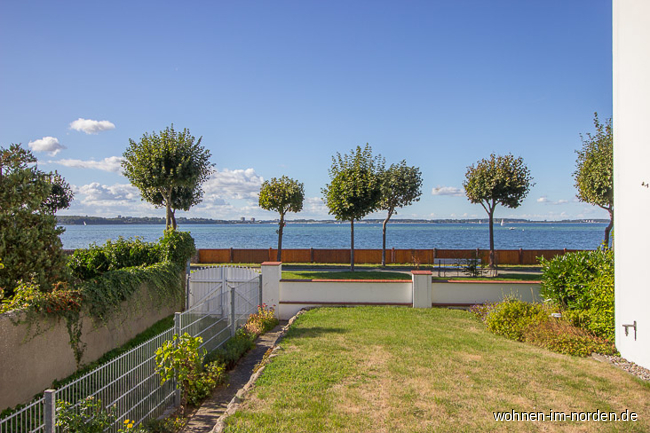 Blick von der Terrasse Erdgeschosswohnung Laboe