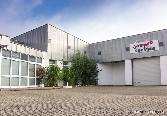 Hammerstiel 5 Hofansicht Heikendorf Halle Heikendorf Top - GewerbelageModerne Lagerhallen mit grozgigem Brobereich