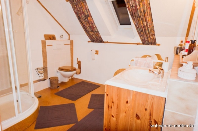 Badezimmer DG Reihenmittelhaus Trittau